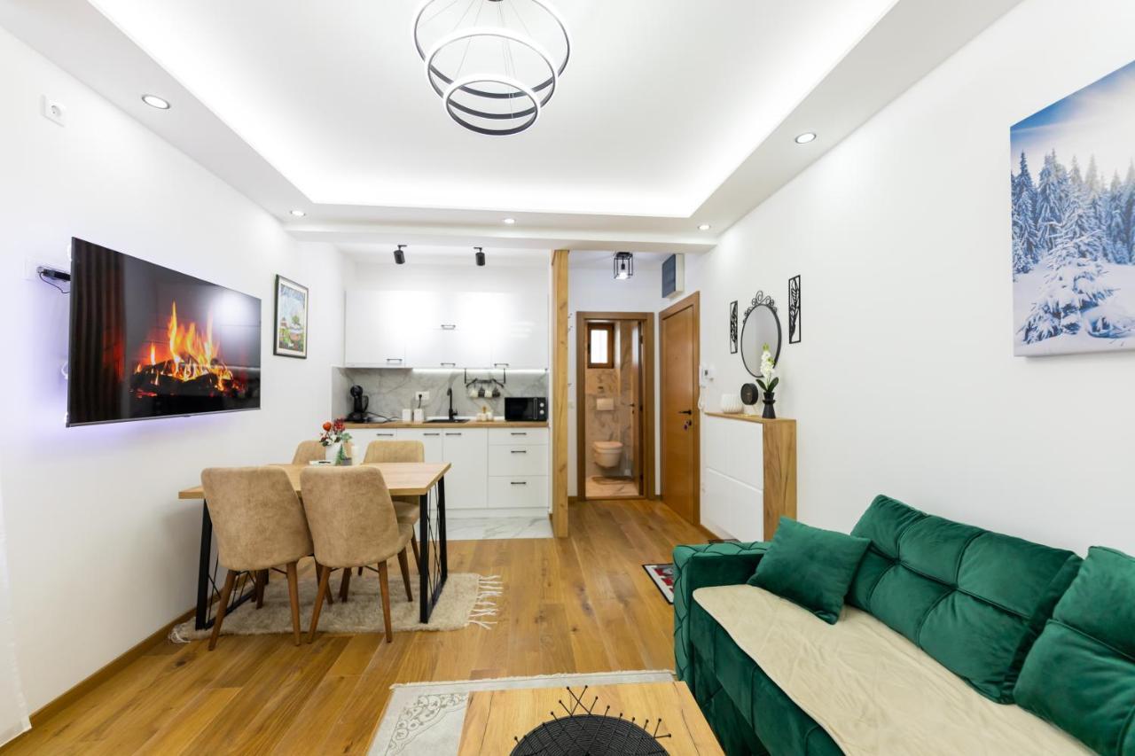 Park Apartment
